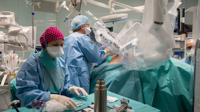 El Hospital Clínic realiza el segundo trasplante de útero de España
