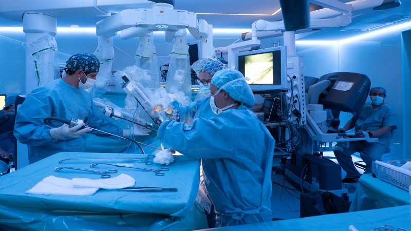 Cirugía torácica robótica uniportal (URATS)